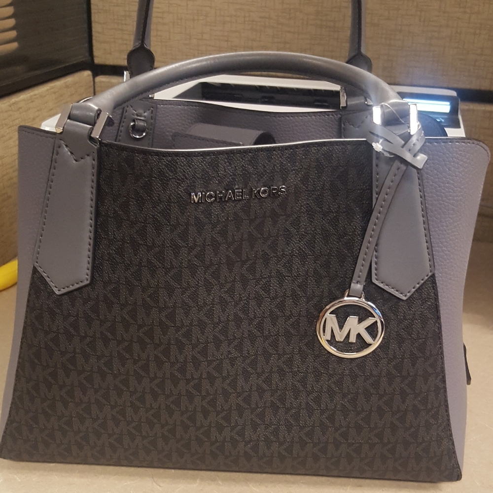 MK Purse
